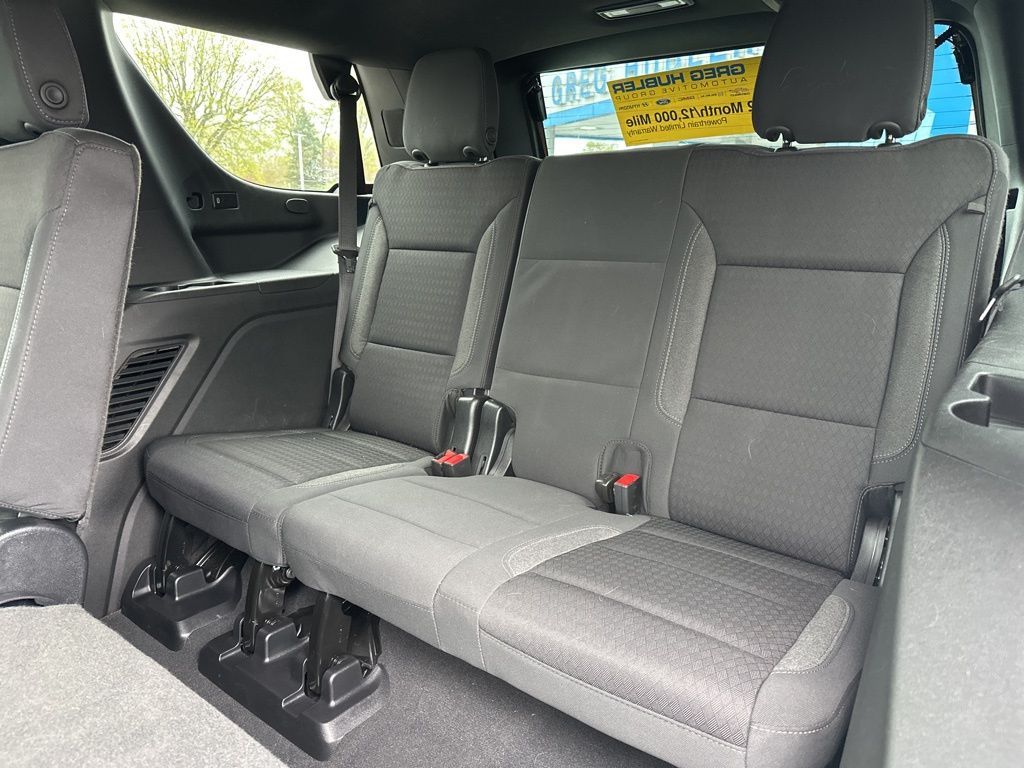 2024 GMC Yukon SLE photo