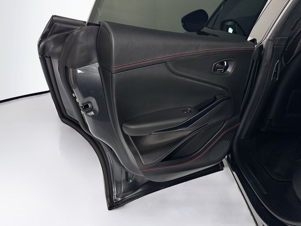 Thumbnail: 2021 Aston Martin DBX - 27