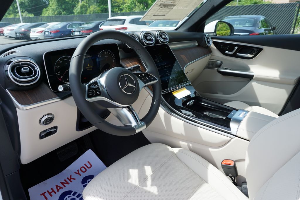 2025 Mercedes-Benz GLC 350 22