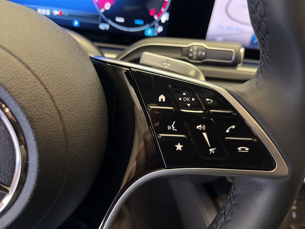 Thumbnail: 2025 Mercedes-Benz GLE - 16