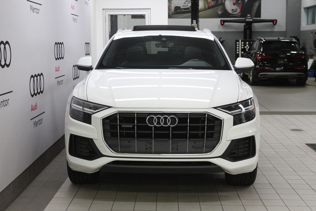 2019 Audi Q8 Premium 9