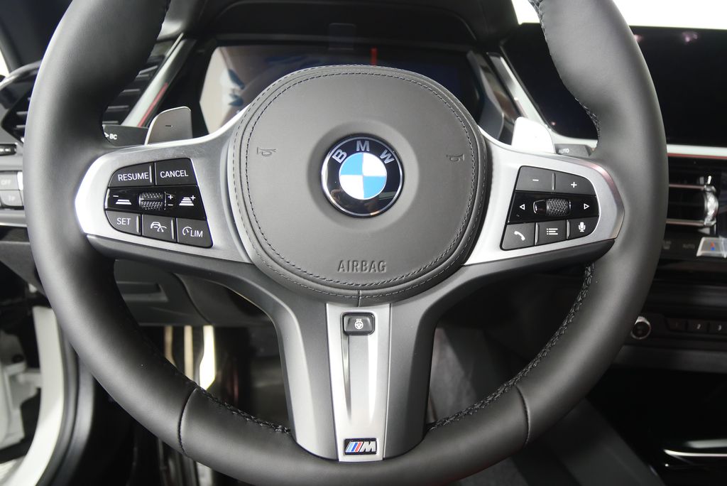 Thumbnail: 2026 BMW Z4 - 15