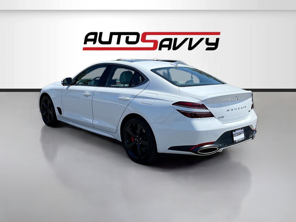 Used 2026 White Genesis 3.3T Sport Prestige image 5