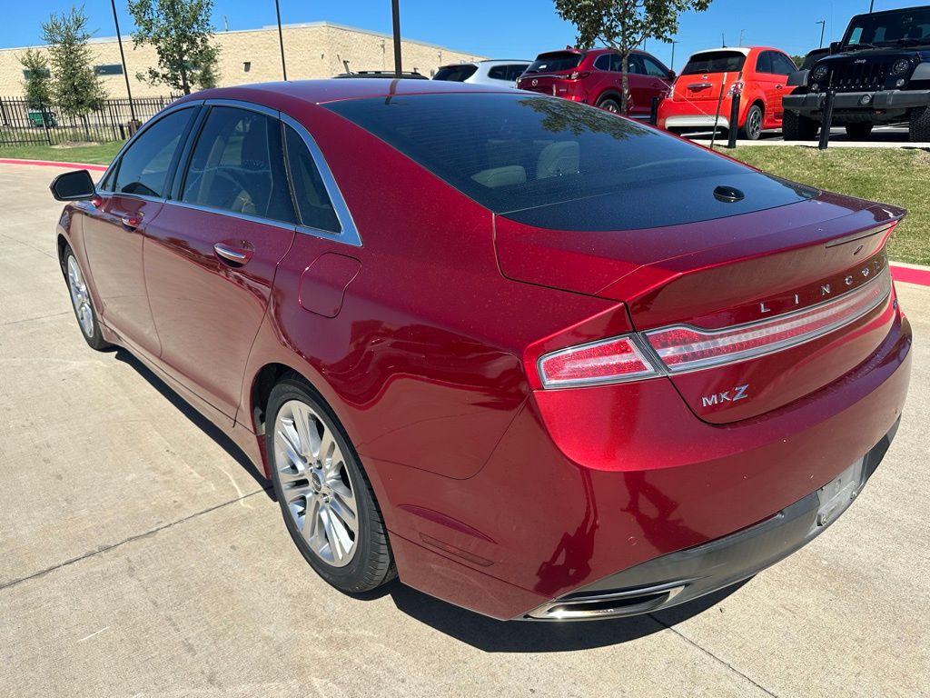 Thumbnail: 2014 Lincoln MKZ - 4