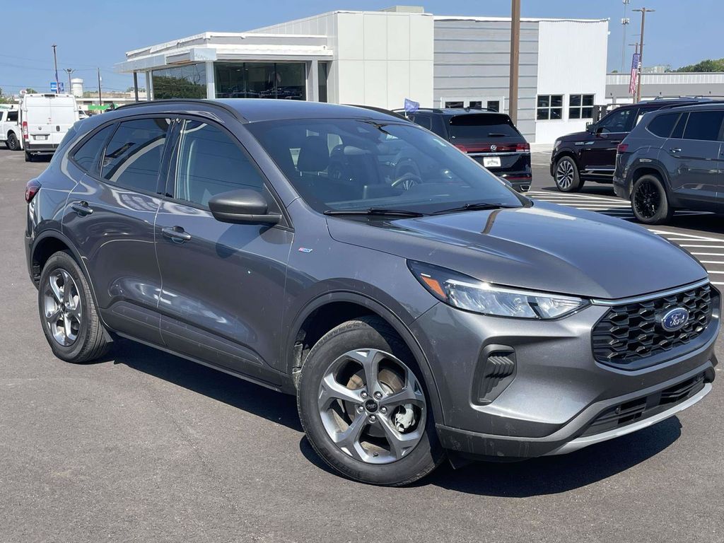 2025 Ford Escape Hybrid ST-Line FWD