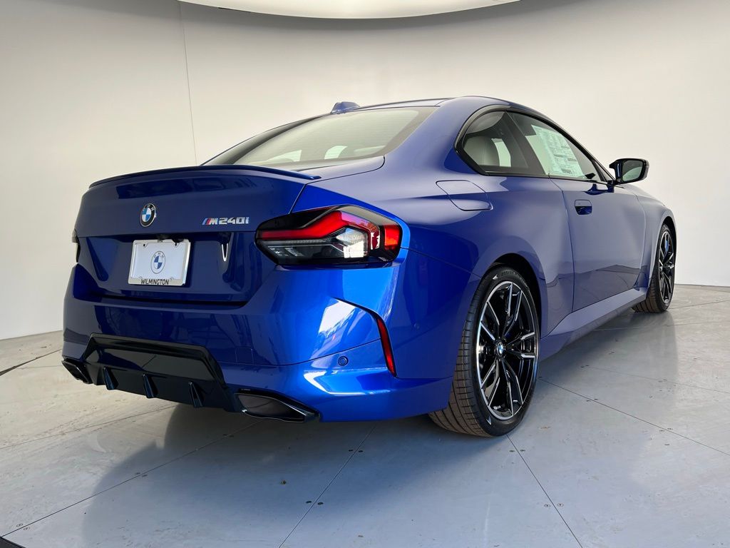 Thumbnail: 2026 BMW 2 Series - 3