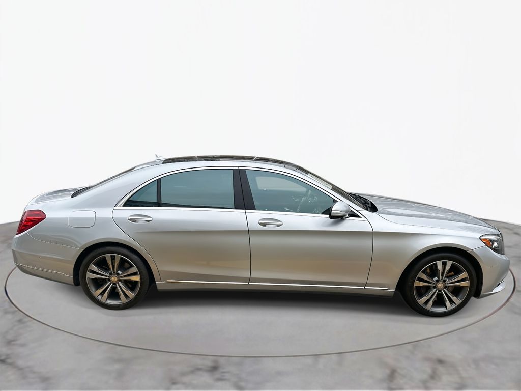 Thumbnail: 2016 Mercedes-Benz S-Class - 8