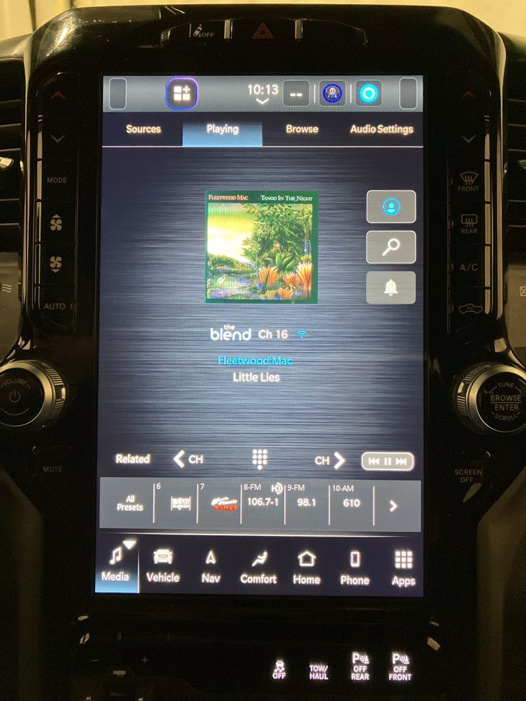 View vehicle photo 4