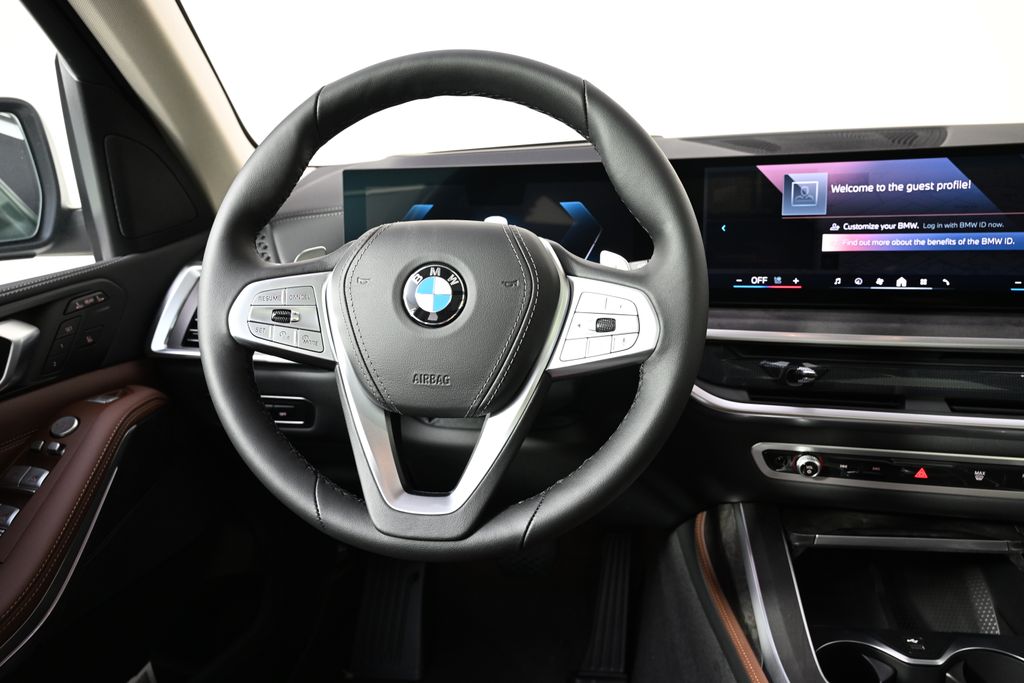 2025 BMW X7 xDrive40i 17