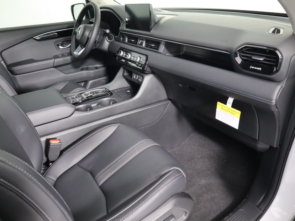 Thumbnail: 2025 Honda Pilot - 17