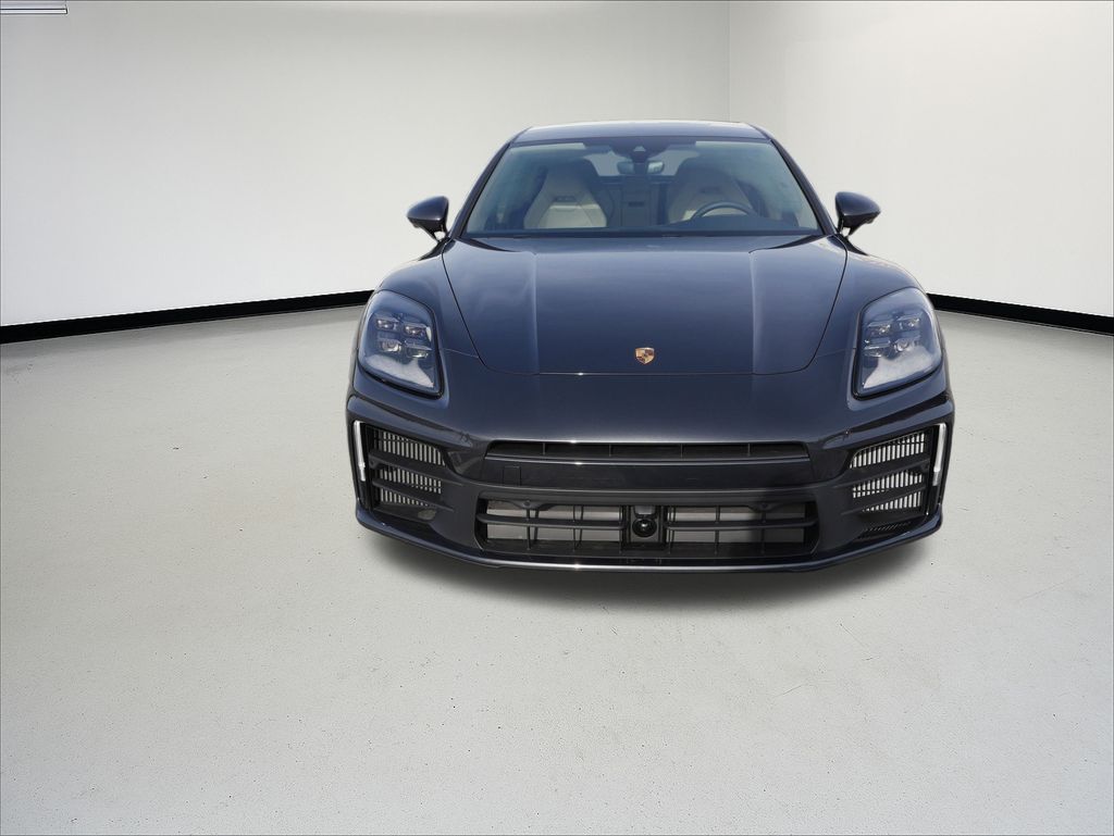 Thumbnail: 2026 Porsche Panamera - 10