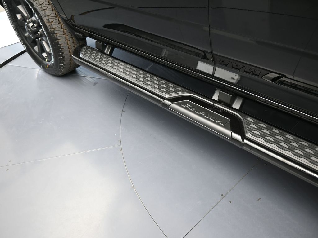 New 2026 Diamond Black Crystal Pearlcoat Ram Big Horn image 30