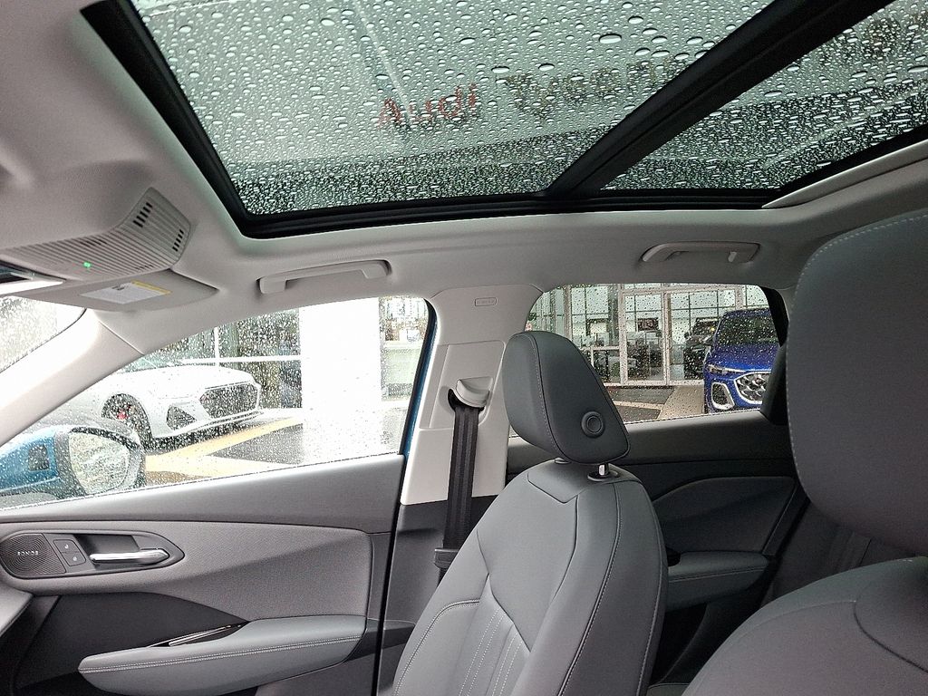 Thumbnail: 2026 Audi Q3 - 11