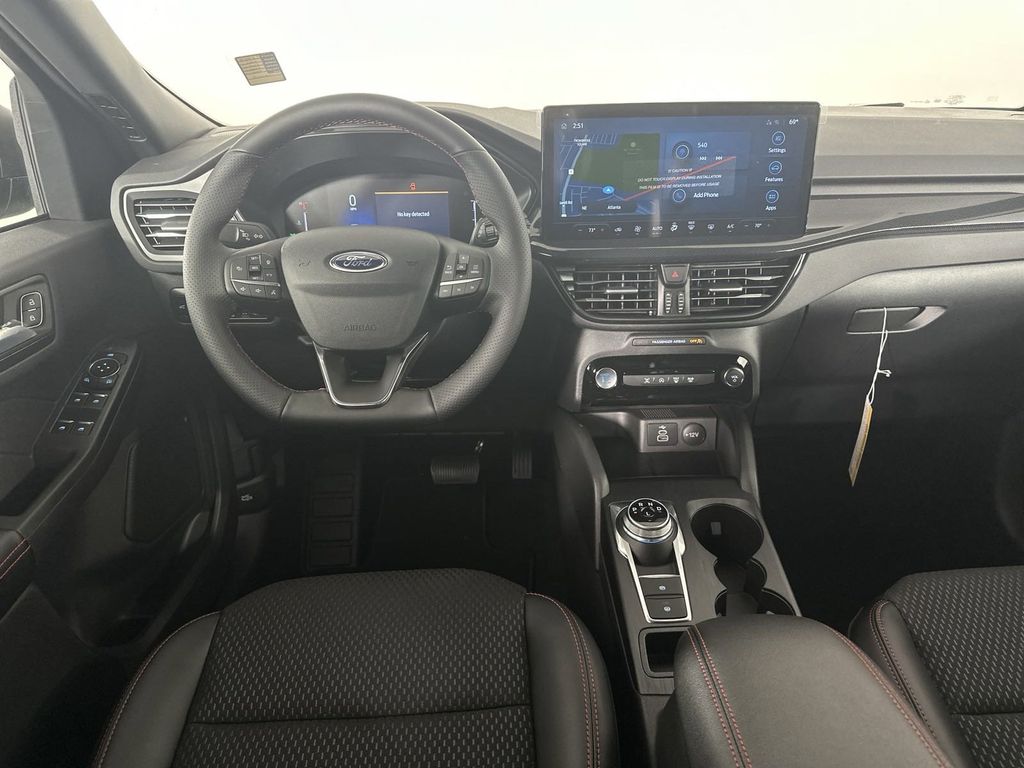 2025 Ford Escape ST-Line 21