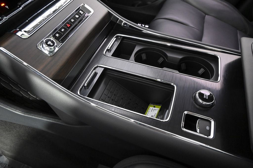 New 2026 White Lincoln Reserve image 33