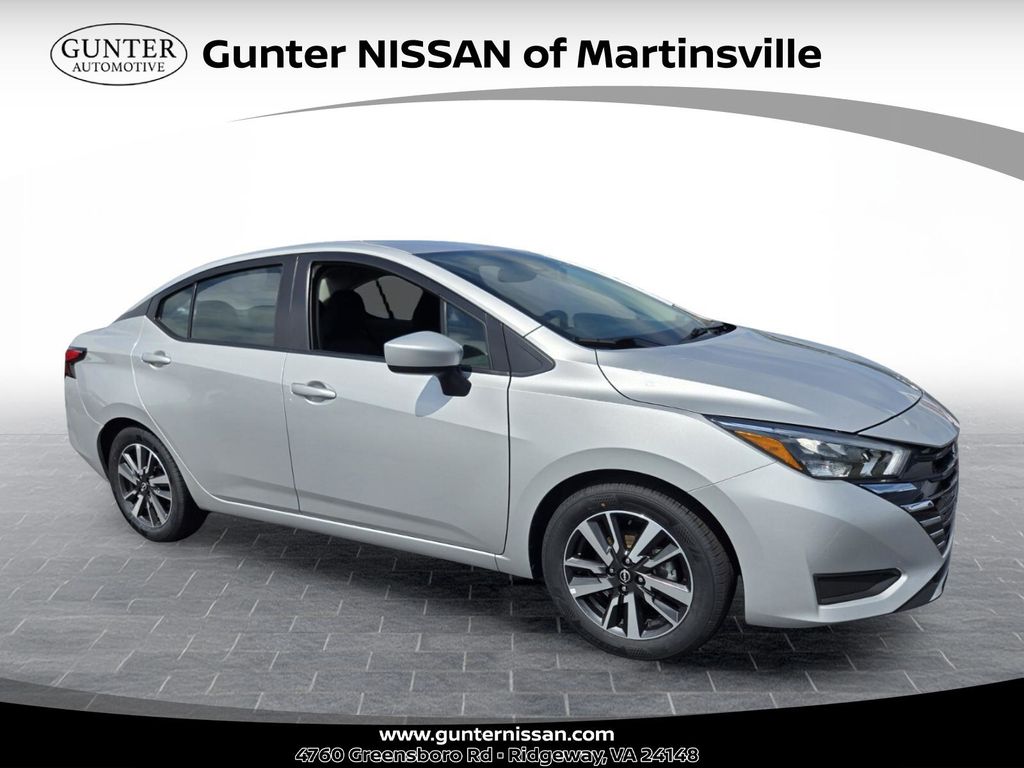 Brilliant Silver Metallic 2025 Nissan Versa Sedan Front-Wheel Drive Continuously Variable Transmission