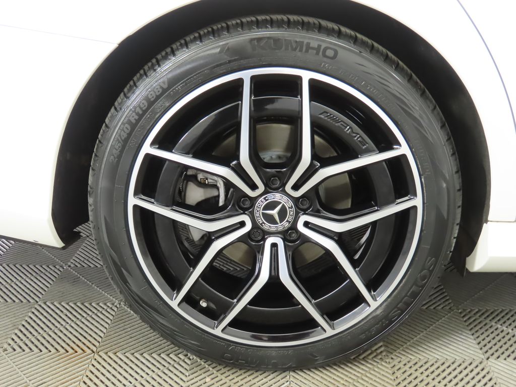 Thumbnail: 2023 Mercedes-Benz E-Class - 31