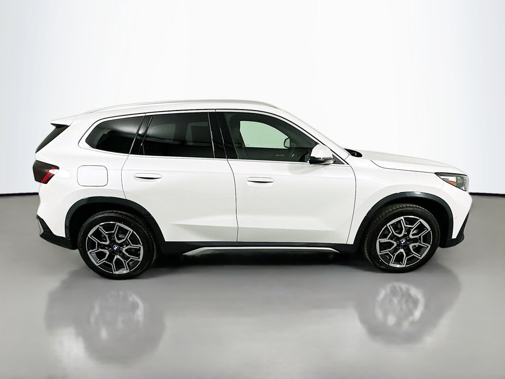 Thumbnail: 2026 BMW X1 - 4