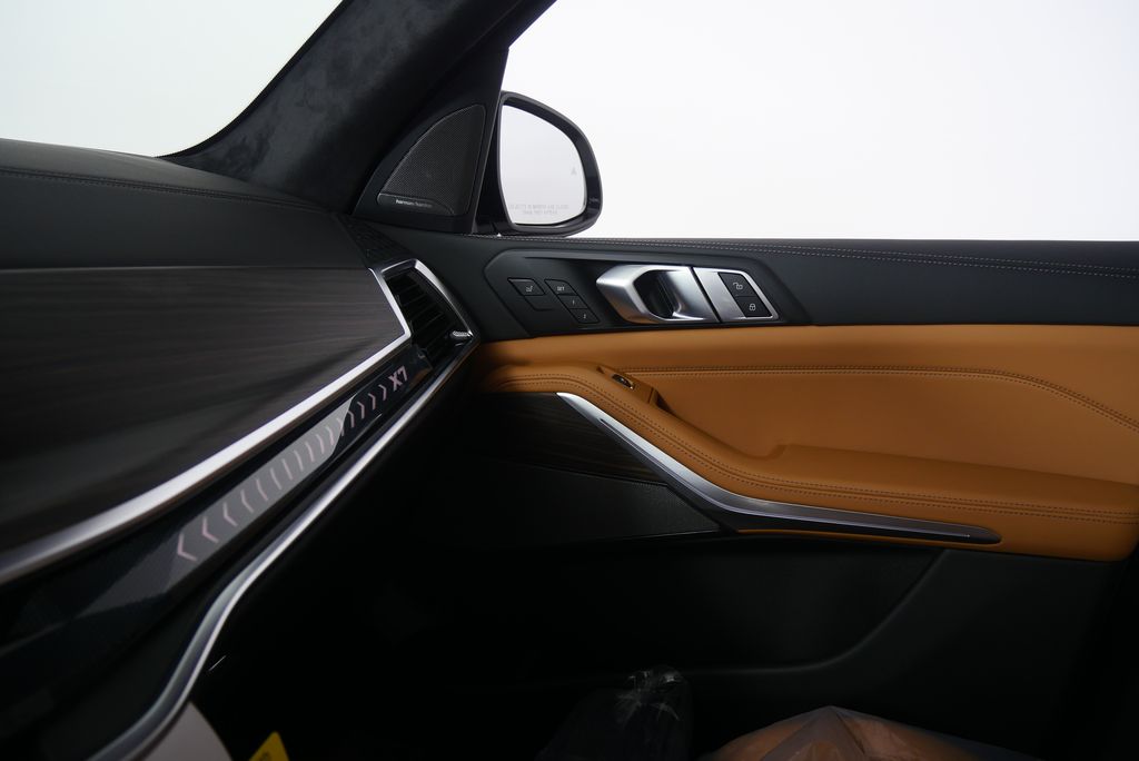 2026 BMW X7 xDrive40i 26
