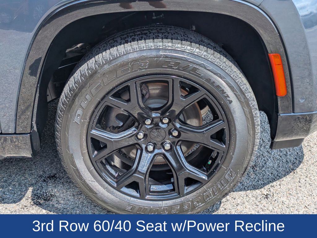 2024 Jeep Wagoneer Series II Carbide 4x2