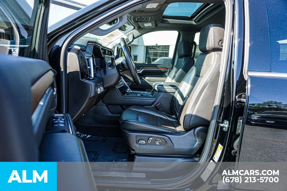 Used 2025 Black GMC Denali image 18