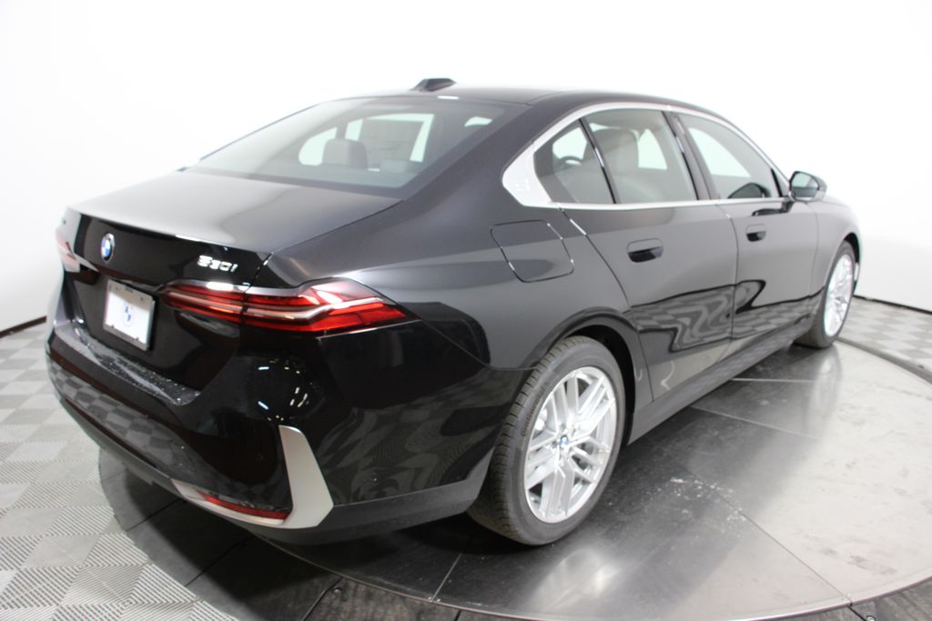 2024 BMW 5 Series 530i xDrive 5