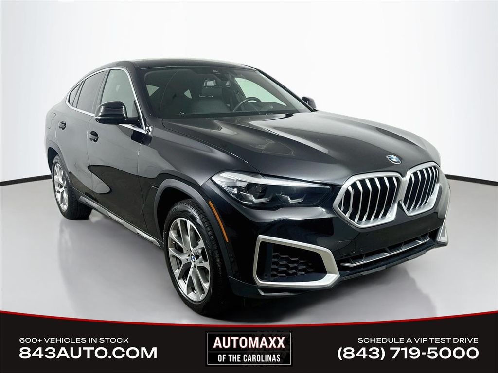 2022 BMW X6 xDrive40i AWD