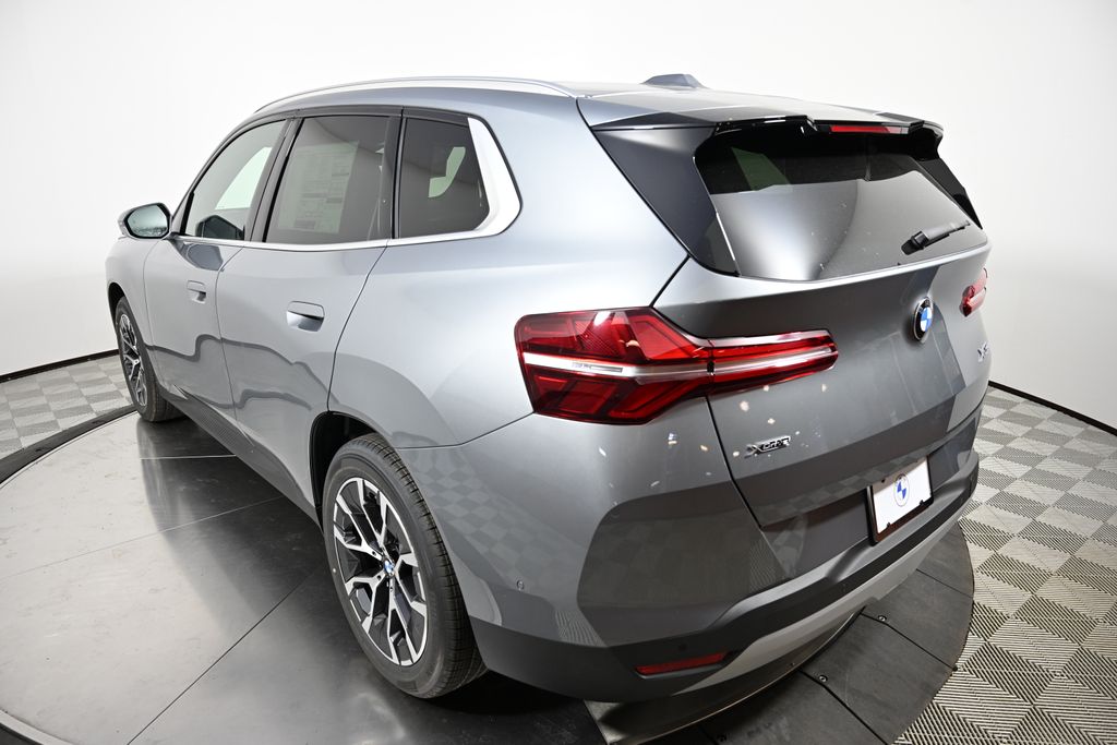 Thumbnail: 2026 BMW X3 - 3