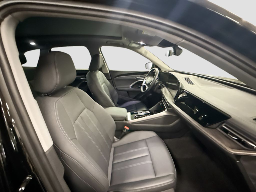 Thumbnail: 2025 Audi Q5 - 19