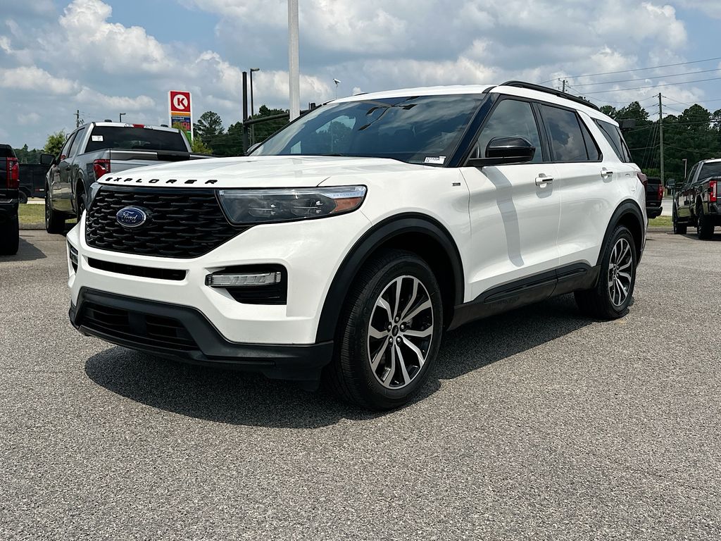 2023 Ford Explorer ST-Line
