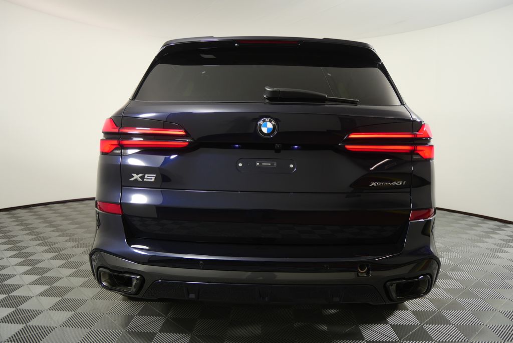 Thumbnail: 2026 BMW X5 - 4