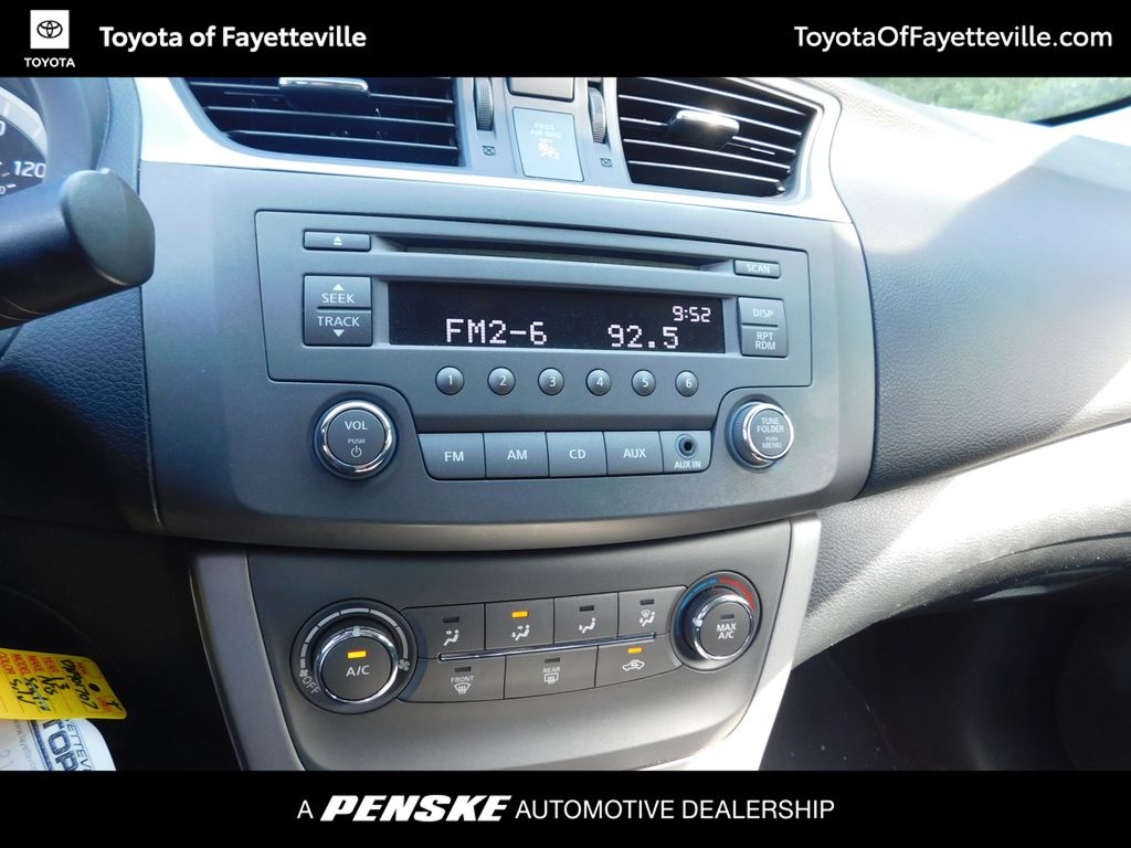 Thumbnail: 2013 Nissan Sentra - 9