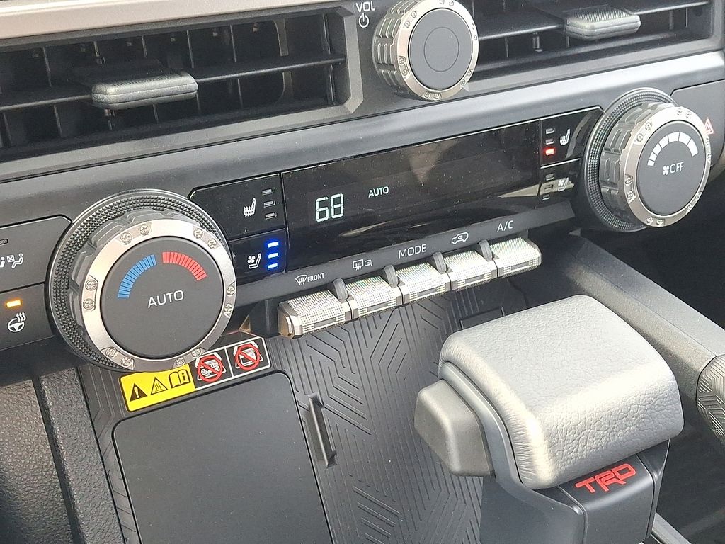 Thumbnail: 2025 Toyota 4Runner - 19