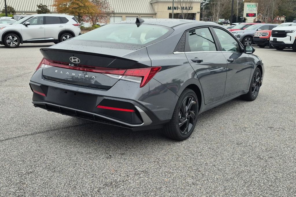 New 2026 Gray HYUNDAI SEL Sport Plus image 5