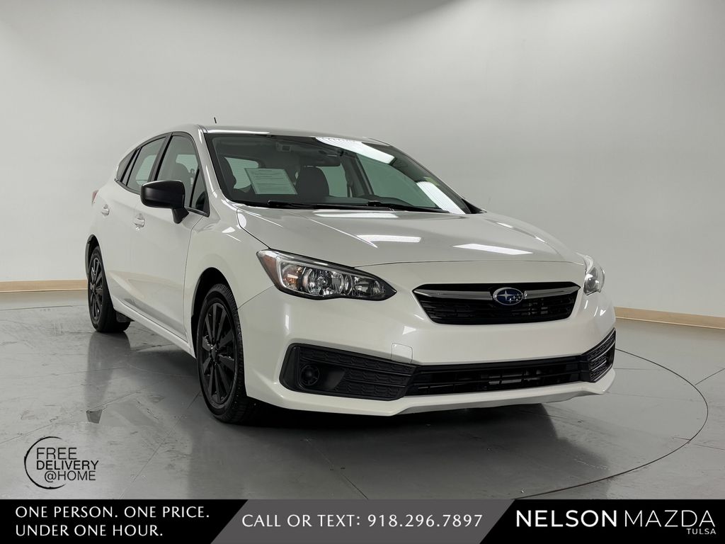 Used 2022 White Subaru Base image 4
