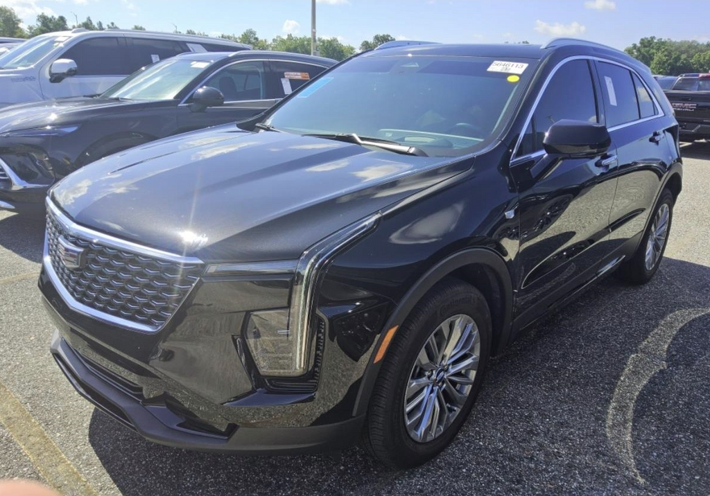 2025 Cadillac XT4 Negro (Stellar Black Metallic) SUV/Crossover Tracción delantera 9 velocidades Automática