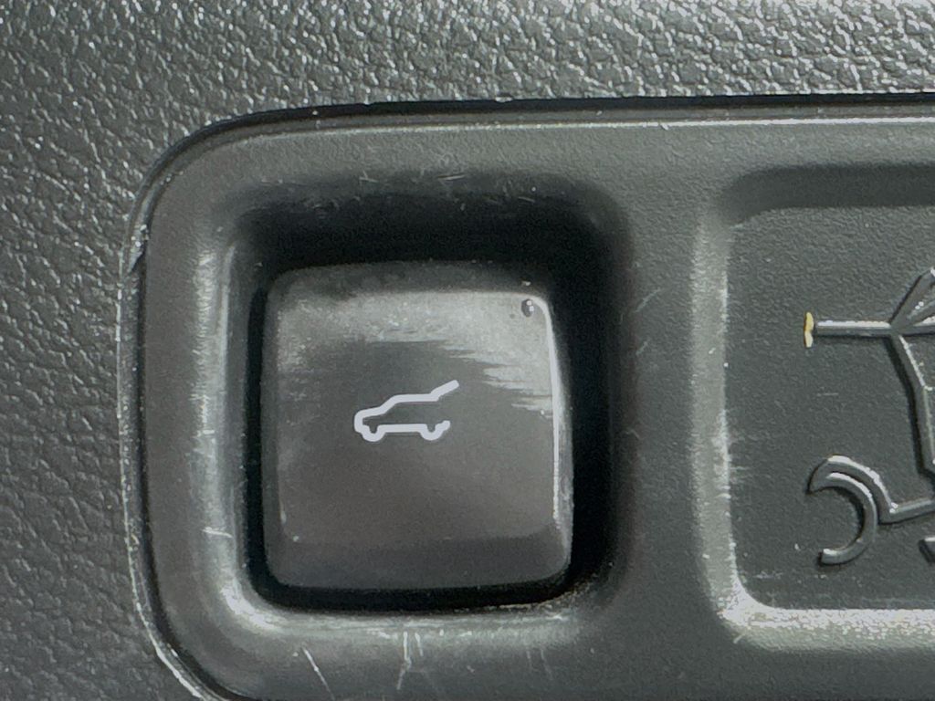 Used Car 2019 Ford Expedition  Xlt For Sale Under $20,000 In Austin, Texas