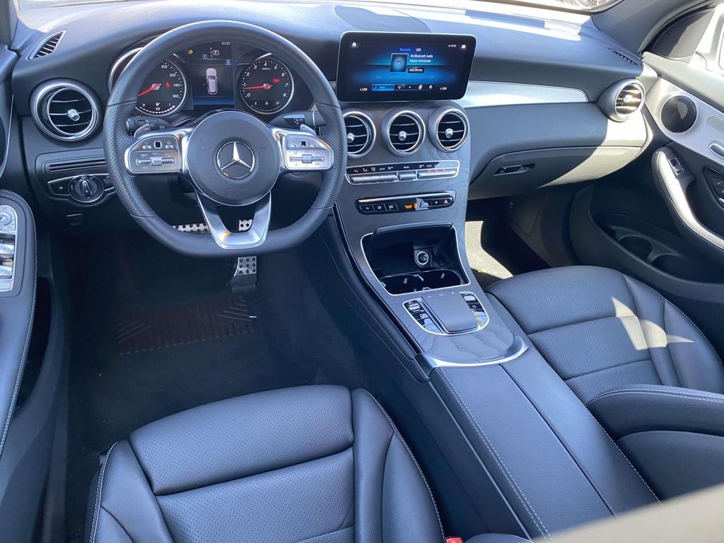 2021 Mercedes-Benz GLC 300 22