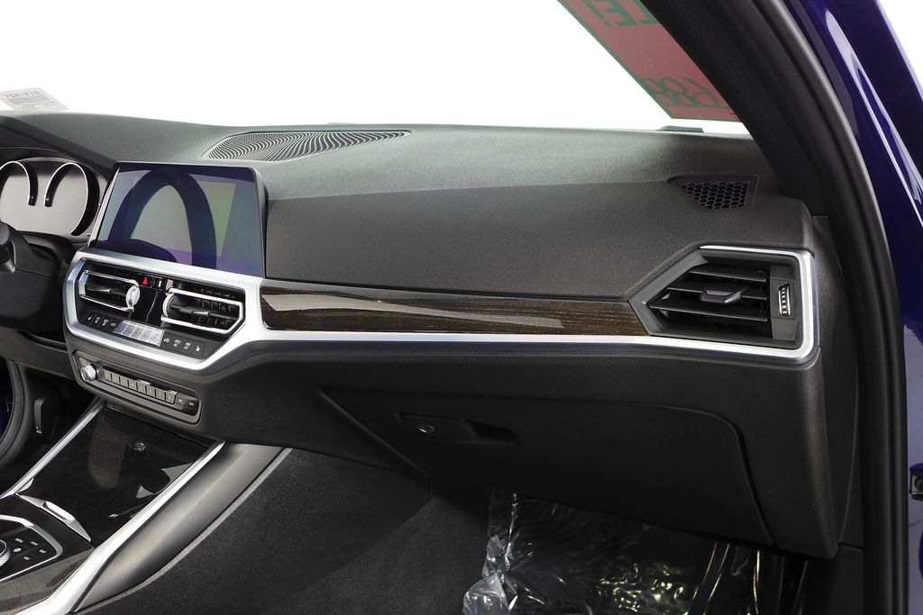 Thumbnail: 2020 BMW 3 Series - 14