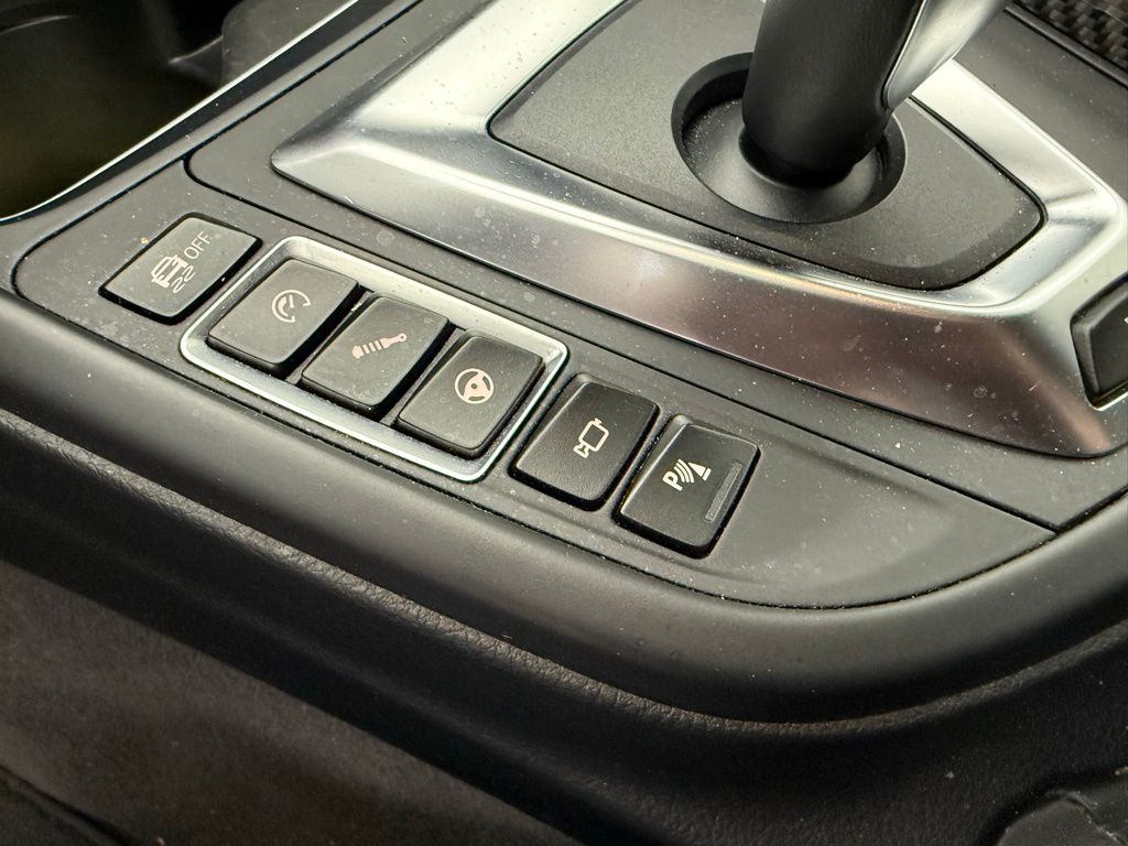 Thumbnail: 2015 BMW M4 - 13