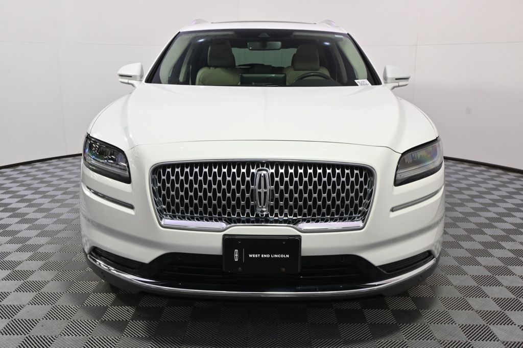 Certified Used 2023 White Lincoln Reserve image 10