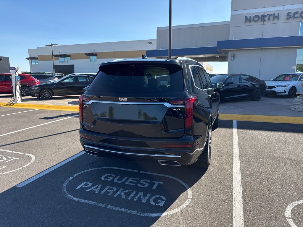 Thumbnail: 2020 Cadillac XT6 - 6