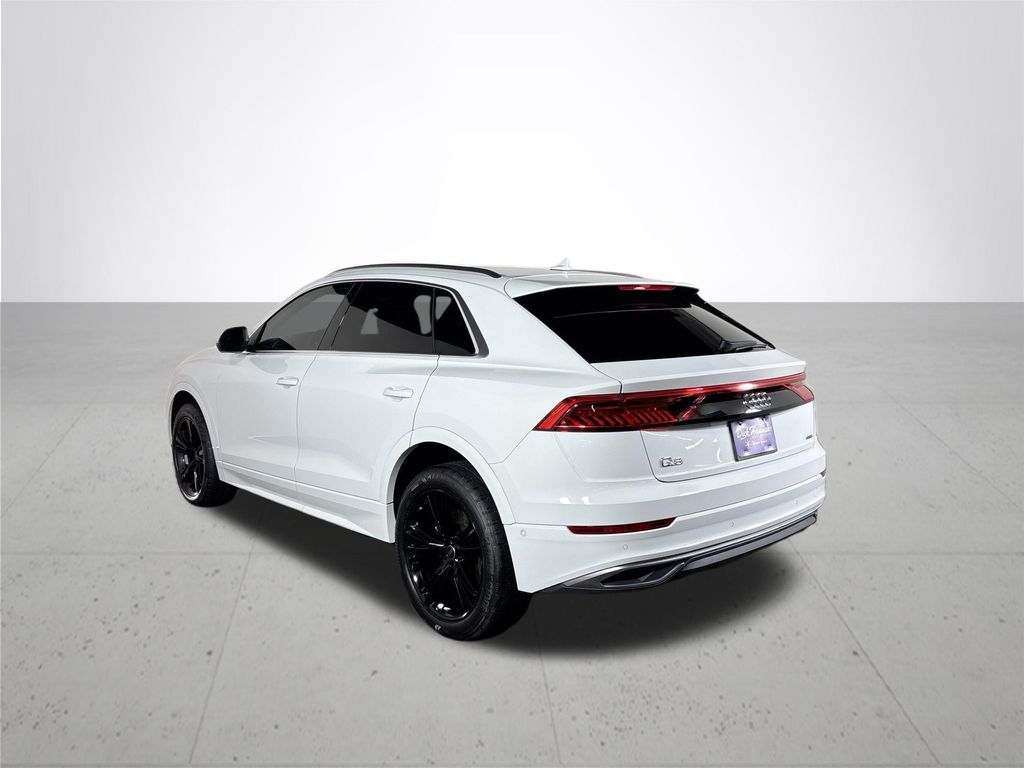 2023 Audi Q8 55 Premium