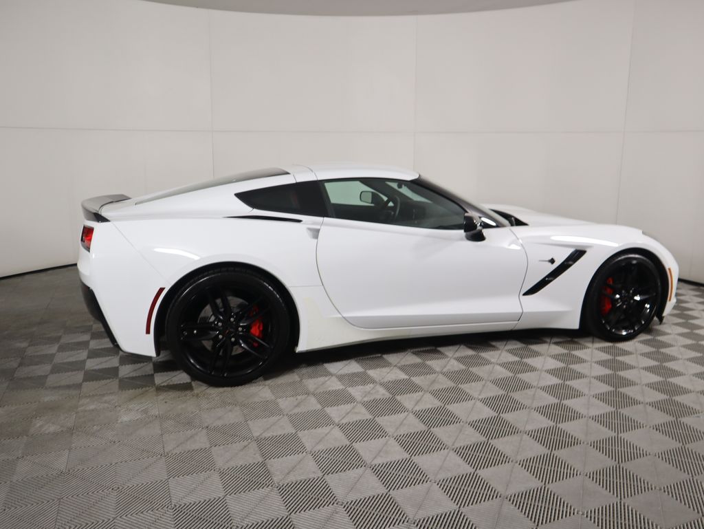 Thumbnail: 2016 Chevrolet Corvette - 4