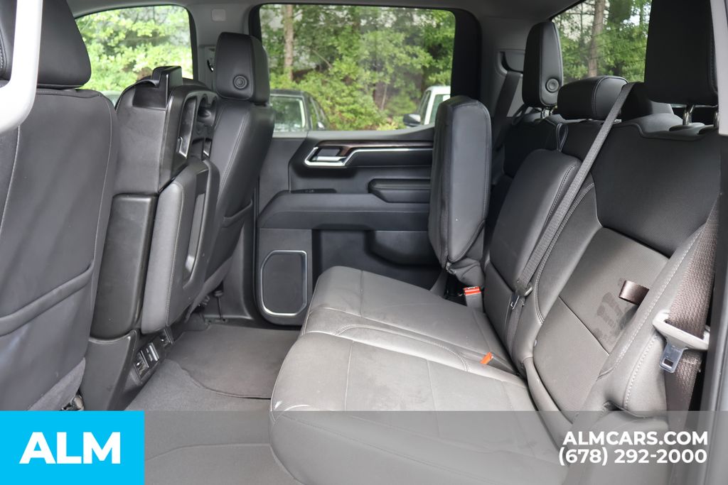 Used 2025 Black GMC SLT image 18