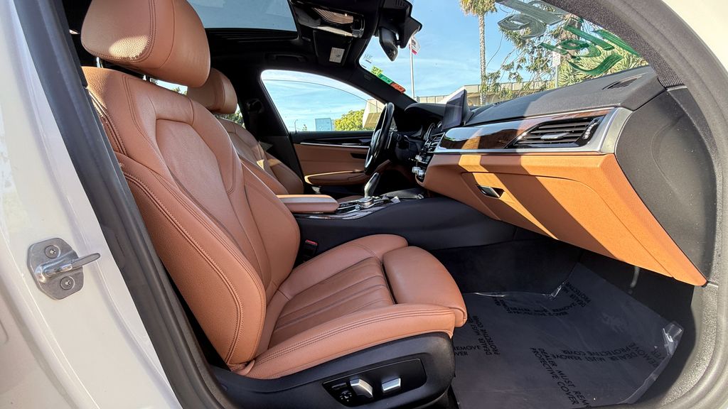 Used 2019 BMW 5 Series 530e iPerformance 4D Sedan