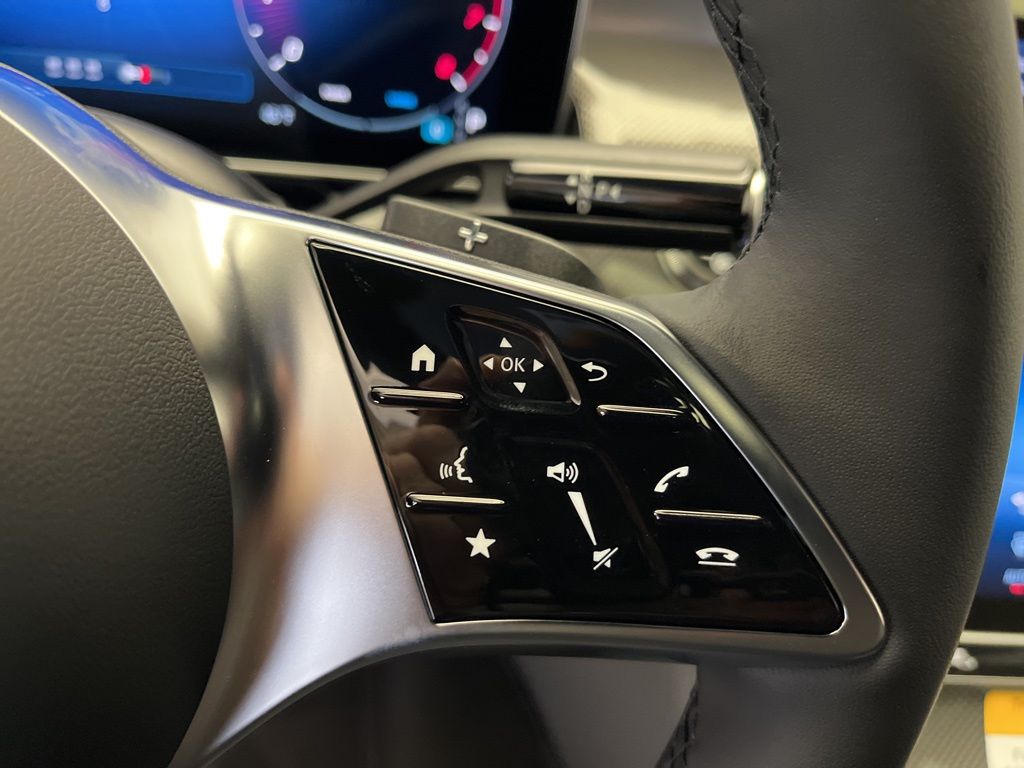 Thumbnail: 2026 Mercedes-Benz GLC - 16