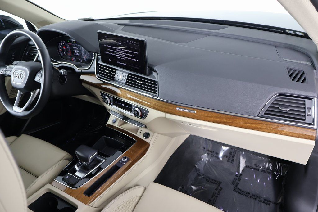 Thumbnail: 2023 Audi Q5 - 8