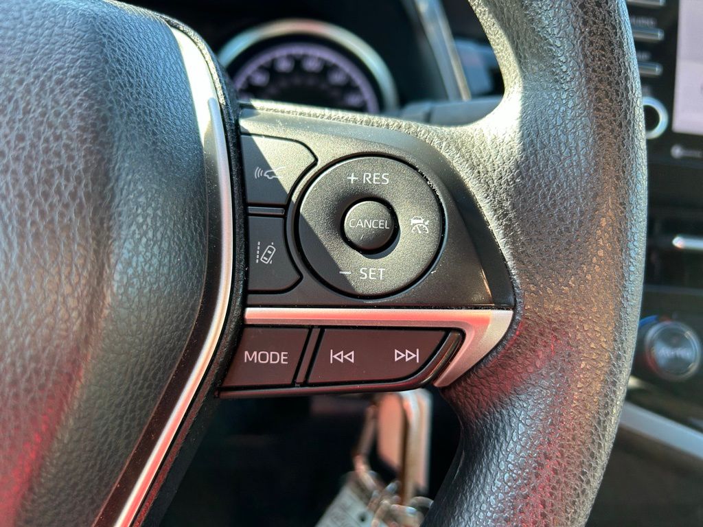 Thumbnail: 2023 Toyota Camry - 18