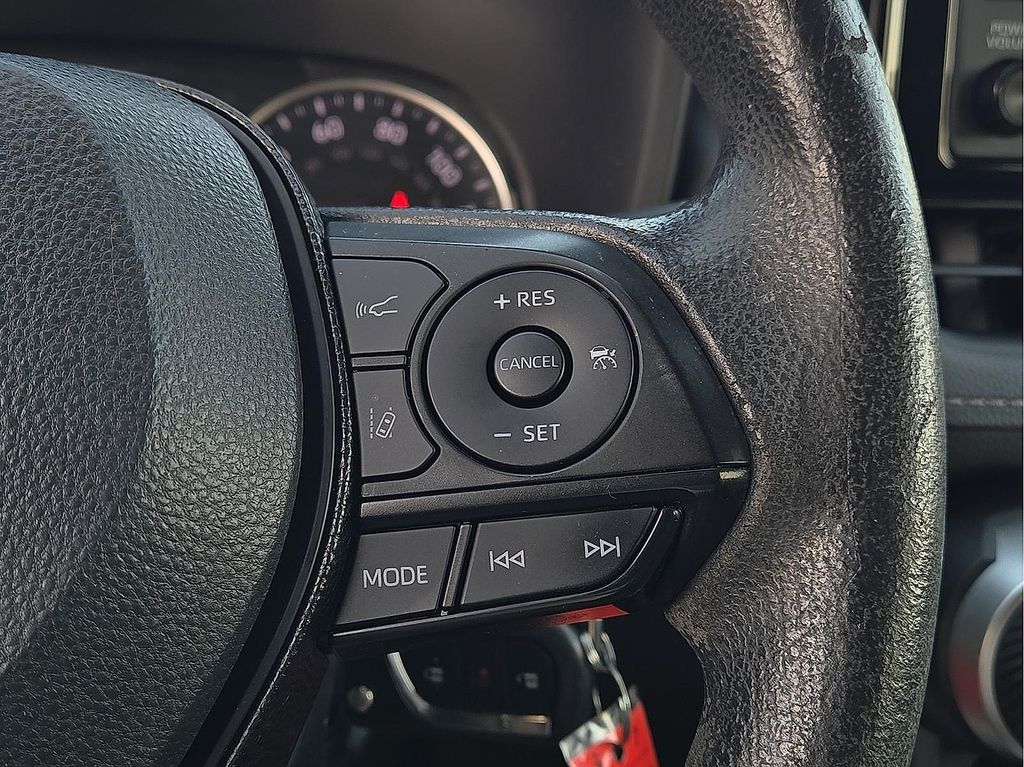 Used 2021 Toyota RAV4 LE For Sale in Farmington, AR